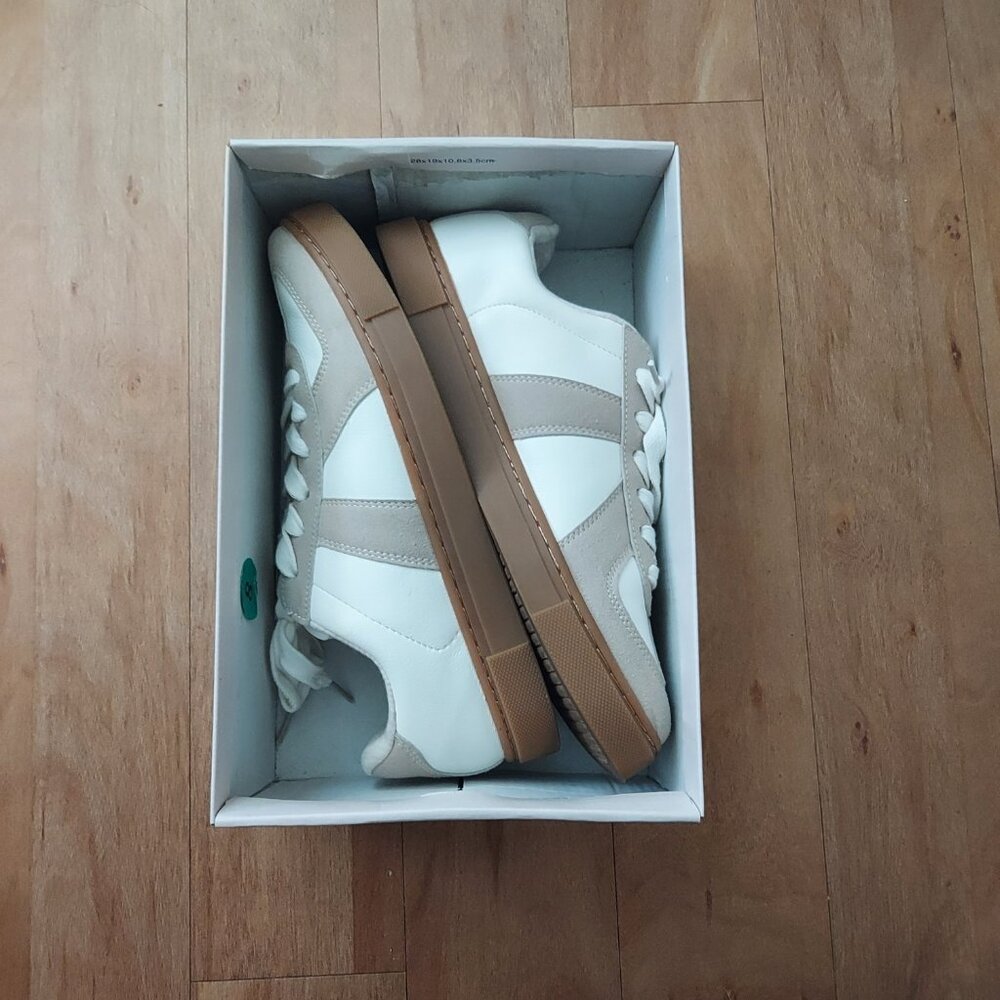 Sincerly Jules Sneakers - Picture 4 of 8